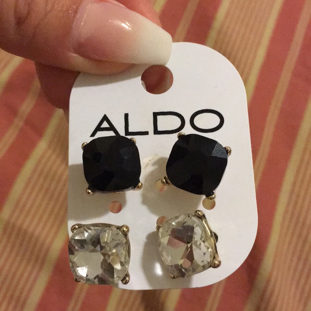 Earrings barely worn